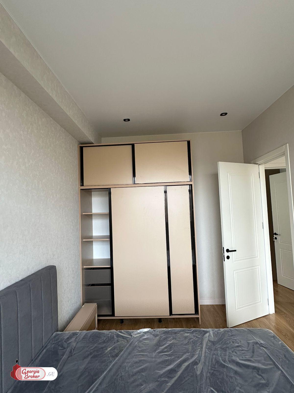 nearly repaired 3-room apartment for sale